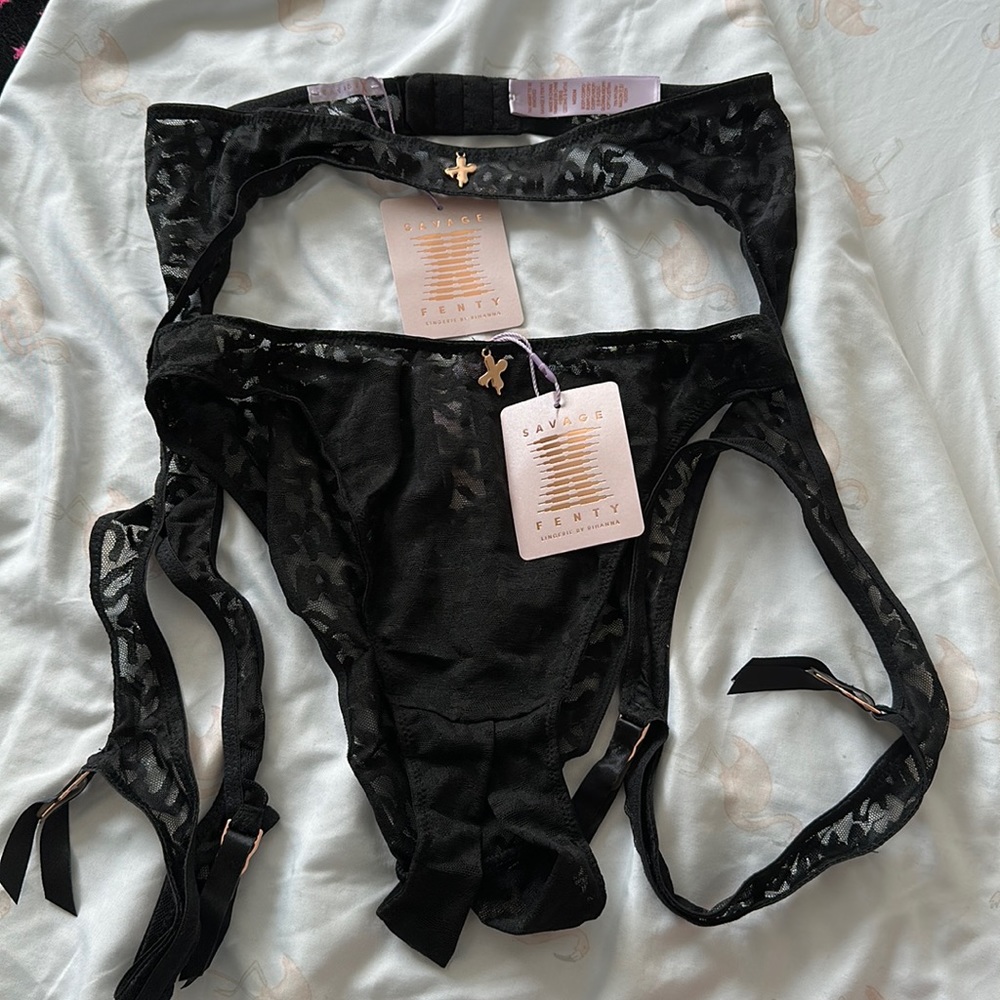 Savage X fenty garter and pantie bundle
